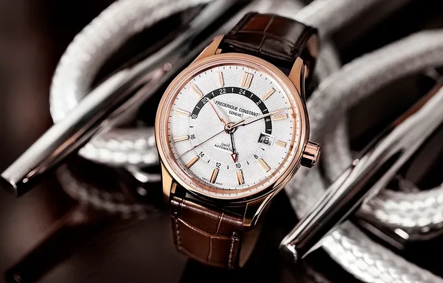 Frederique Constant Yacht-Timer GMT - RG - front