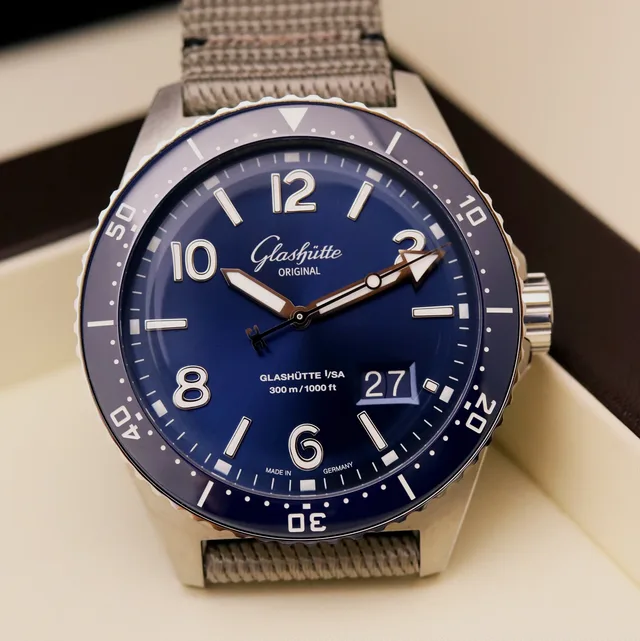 Glashütte Original Spezialist SeaQ Panorama Date in blue