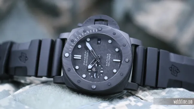 Panerai Submersible Marina Militare Carbotech front reclining