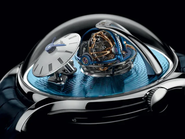 MB&F LM Thunderdome PT - CloseUp