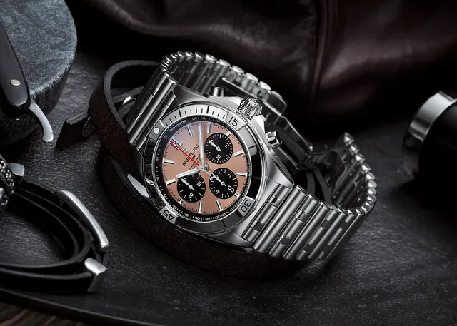 Breitling-Chronomat-B01-42_golddial_1000