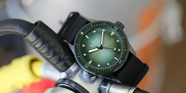 Blancpain_Fifty_Fathoms_Bathyscaphe_Mokarran_Limited_Edition_Front