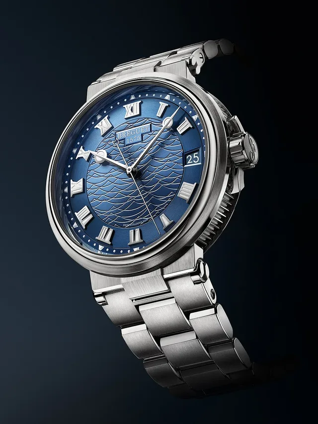 Breguet_Marine_5517_blue_WG_angle_1000
