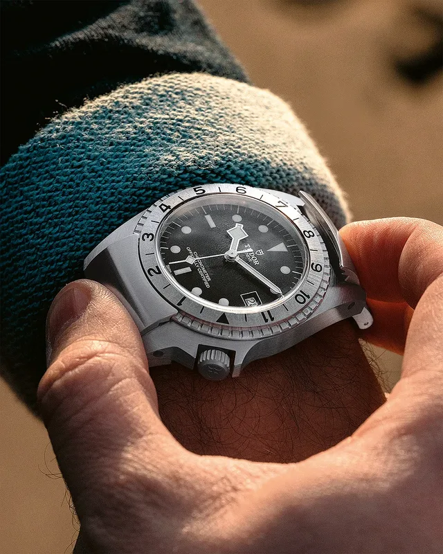 Tudor_BlackBay_P01_wrist_1_1000