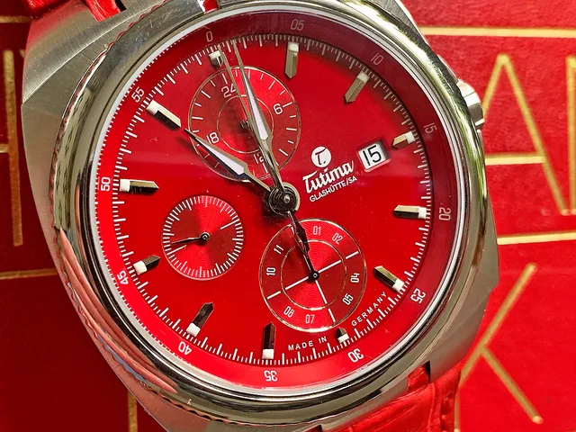 Tutima_Saxon_One_Red_dialCU_1000-1