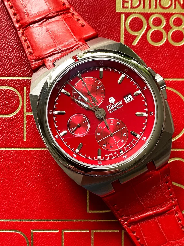 Tutima_Saxon_One_Red_flat_1000