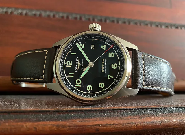 Longines_Spirit_reclining_2_1000