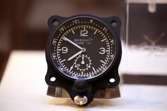 Breguet-vintage-dashboard-chronograph_1000
