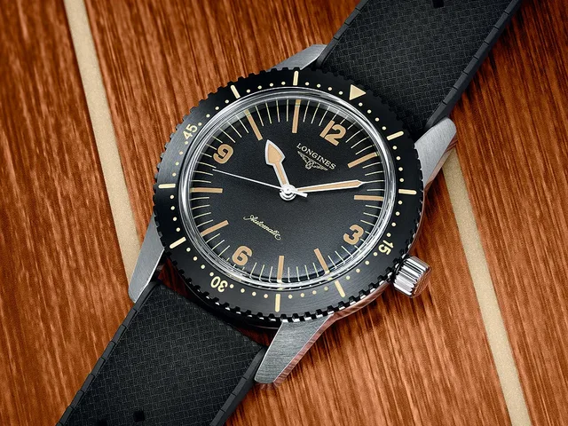 Longines_Heritage_SkinDiver_flat_1000