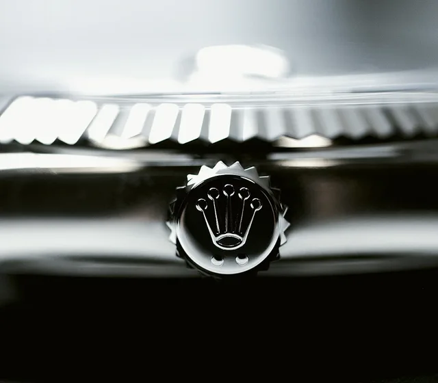 Rolex_Datejust_crown_1000