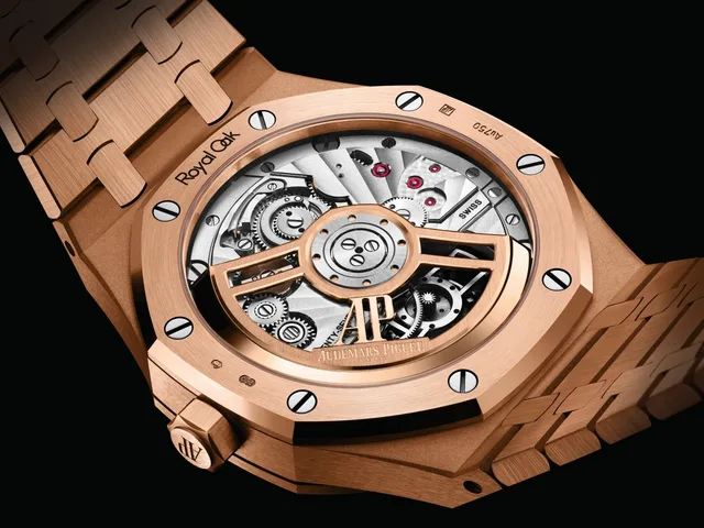 Audemars_Piguet_RO_Selfwinding_FlyingTourbillon_RG_back_1000