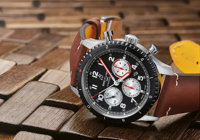 Breitling_Aviator8_B01_Chrono_Mosquito_reclining_1000