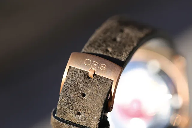 Oris_BigCrown_Bronze_PointerDate_buckle_1000