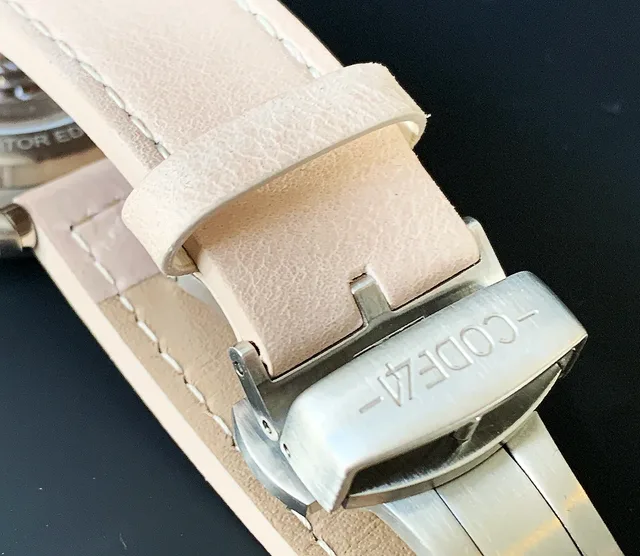 Code41_Day41_buckle_CU_1000