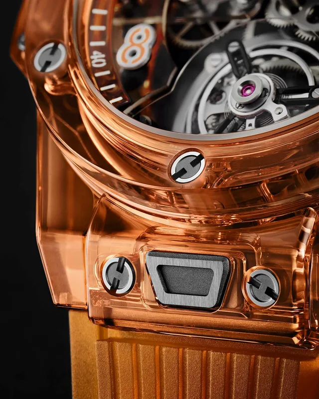Hublot_BigBang_Tourbillon_Automatic_OS_BEZELCU_1000