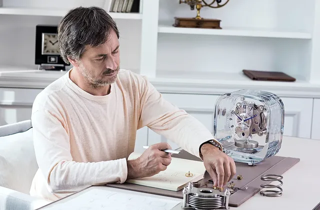 Marc_Newson_@_Manufacture_Jaeger-LeCoultre_1000