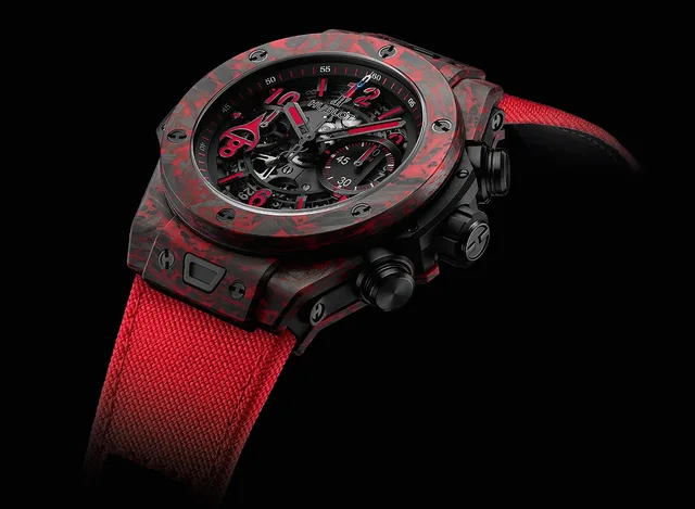 Hublot_BigBang_Unico_RedCarbon_Ovechkin_angle_1000