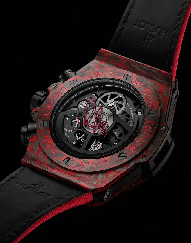 Hublot_BigBang_Unico_RedCarbon_Ovechkin_back_1000