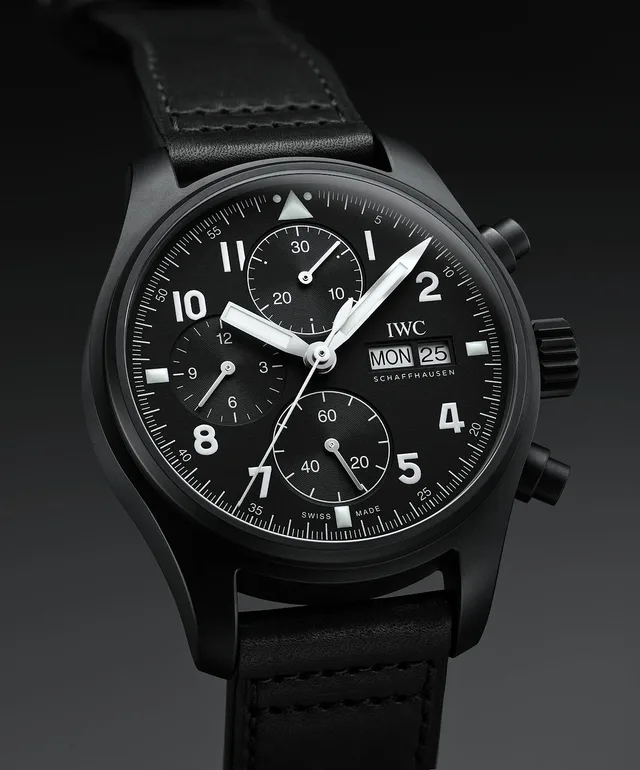 IWC_Pilots_Watch_Tribute_3705_dialCU_1000