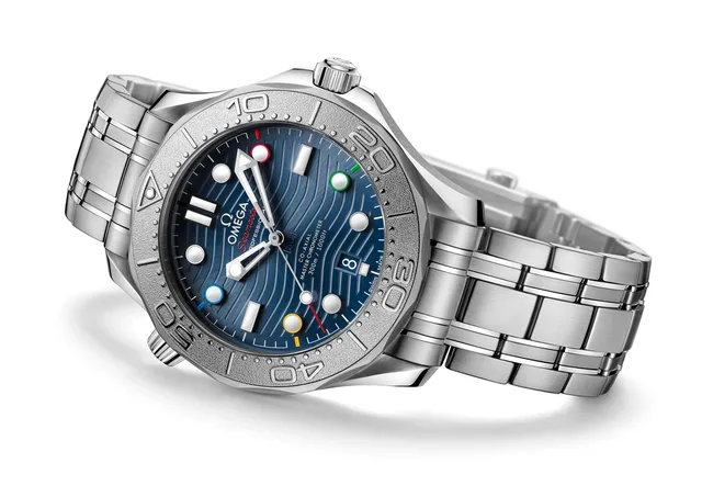 Omega_Seamaster_Diver_300M_reclining_1000