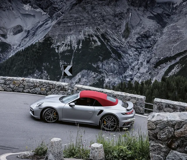 Porsche_911_Alps_1_1000