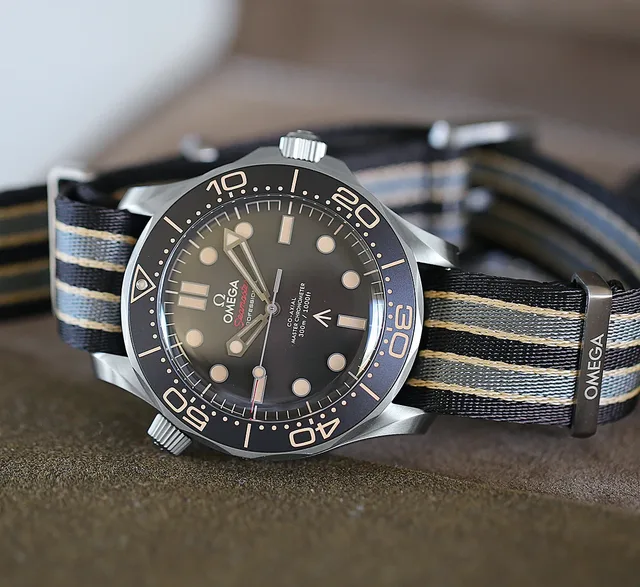 Omega Seamaster Diver 300M 007 Edition