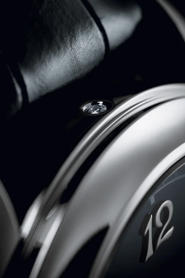 Patek_Philippe_6301P_caseCU_diamond_1000