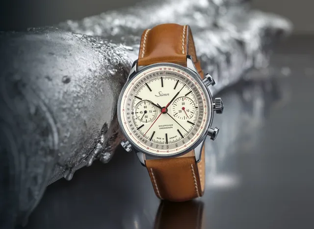 Sinn_910_Anniversary_SS_Chronograph_soldier_1000