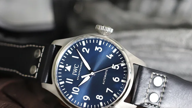 IWC_BP_43_Blue_Frontal_Featured_2021