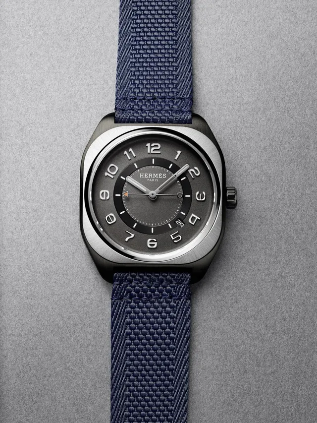 hermes-h08-titanium-dlc-blue-webbing-pr