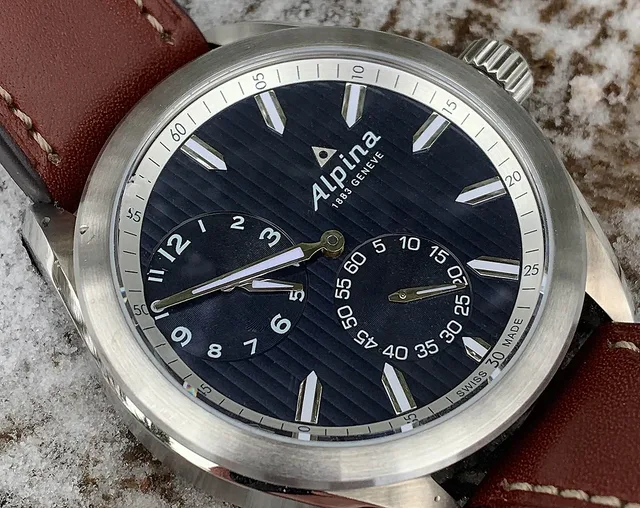 Alpina_Alpiner_Regulator_Automatic_dialCU_1000