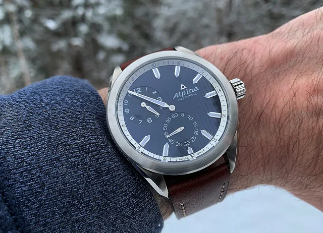 Alpina_Alpiner_Regulator_Automatic_wrist_2_1000