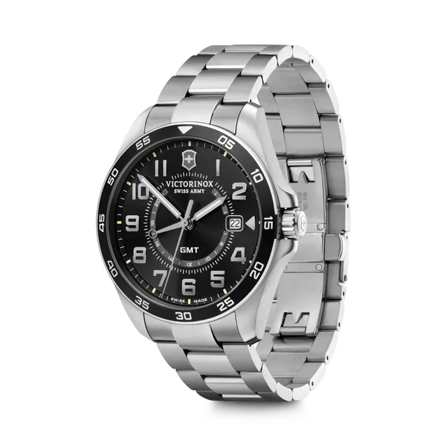 FieldForce-Classic-GMT_Courtesy-of-Victorinox1
