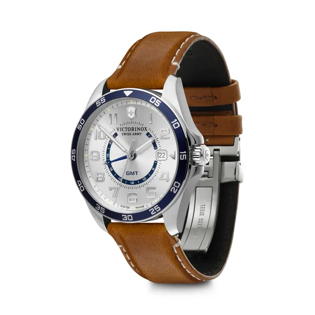 FieldForce-Classic-GMT_Courtesy-of-Victorinox2