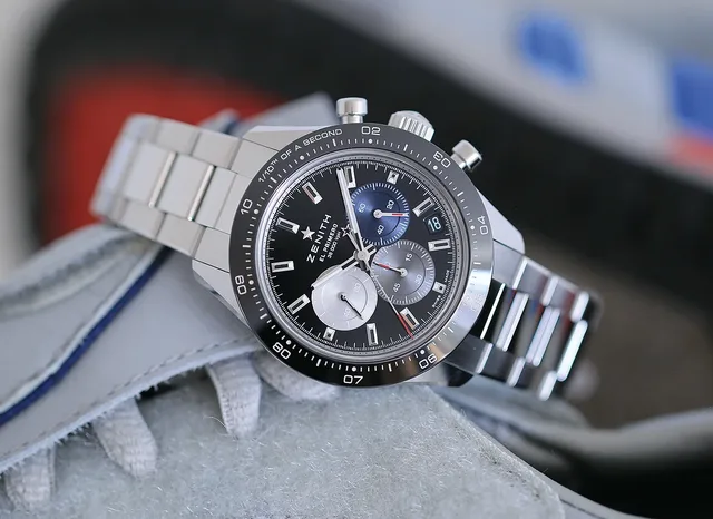 Zenith_Chronomaster_Sport_reclining_1000