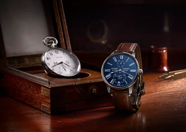 Marine-Torpilleur-Enamel-Blue-with-Marine-Deck-Chronometer-from-1930