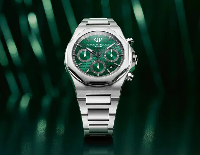 Girard-Perregaux_Laureato_Chronograph_AstonMartin_front_1000
