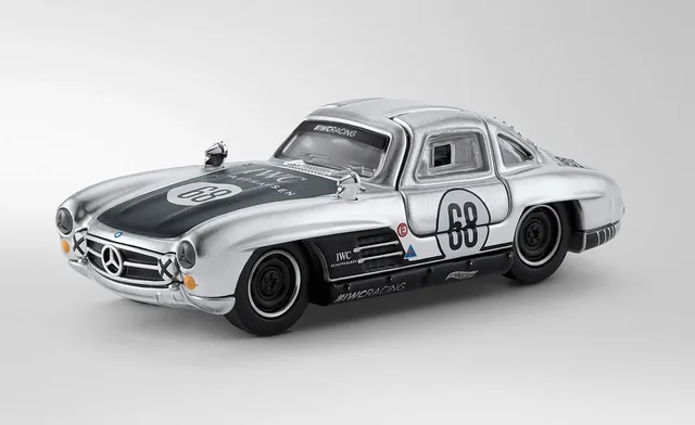 IWC_HotWheels_Car_Closeddoors_1000