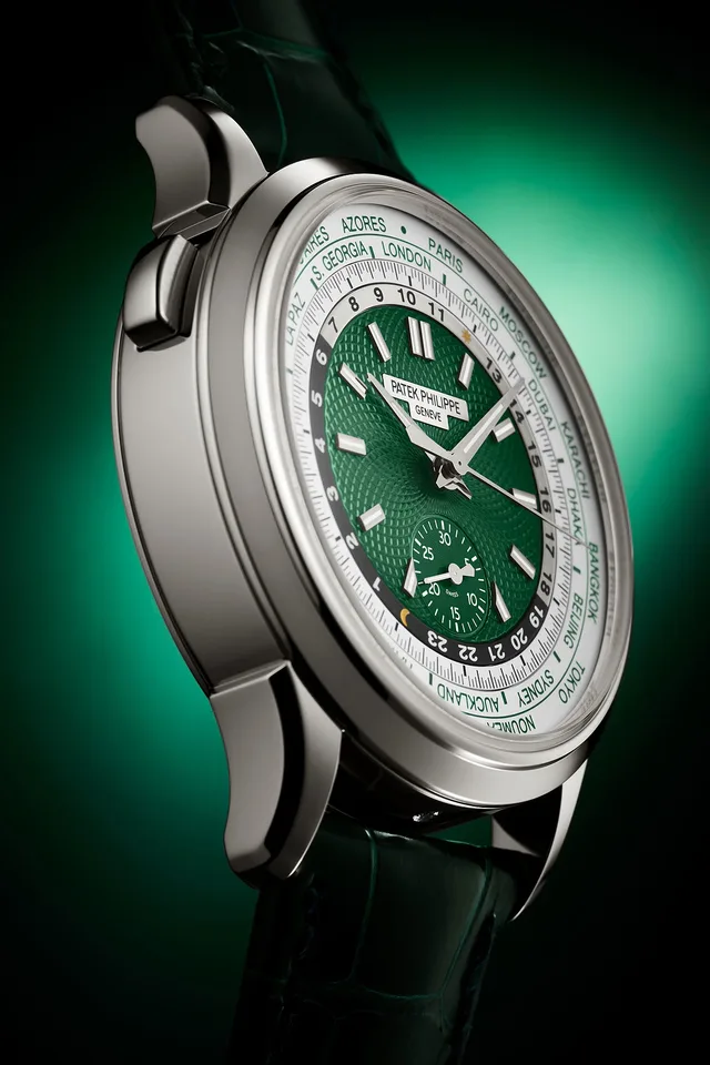 Patek_Philippe_Ref_5930P_001_side_1000