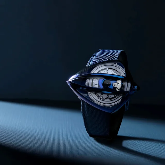 Square-DeBethune_DreamWatch5Tourbillon_Season1_SwizzBeatz