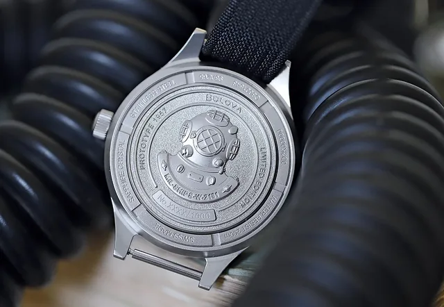 Bulova_MilShips-W-2181_caseback-engraved_1000