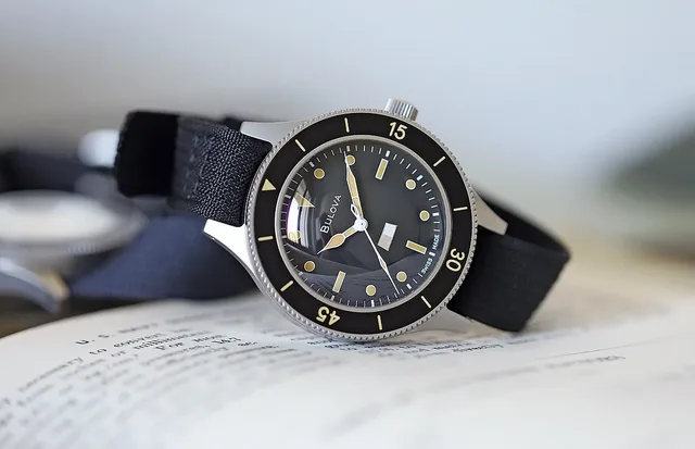 Bulova_MilShips-W-2181_front_1000