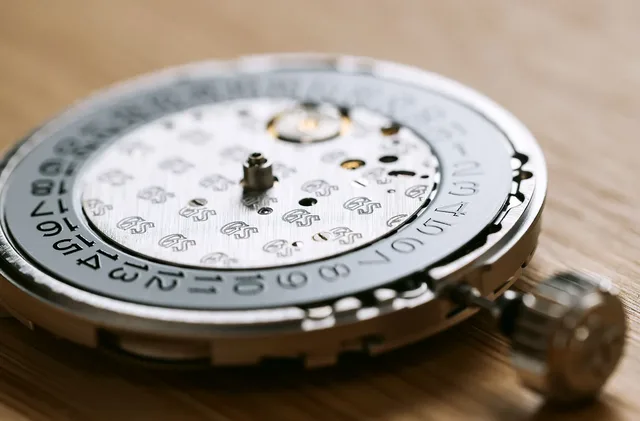 Grand_Seiko_date-wheel_1000