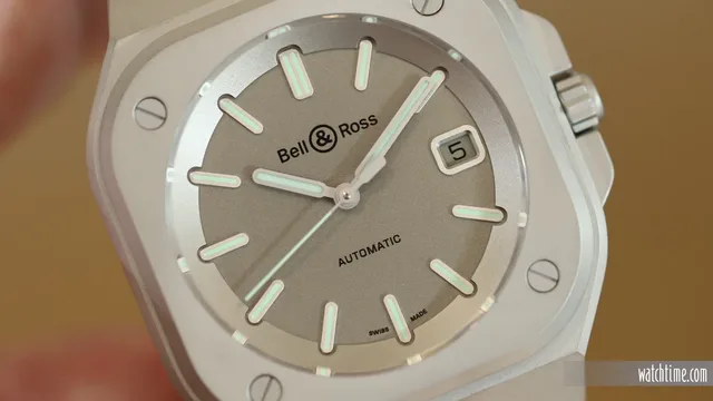 Bell_Ross_BR_05_Horolum_Dial_Paris_2021