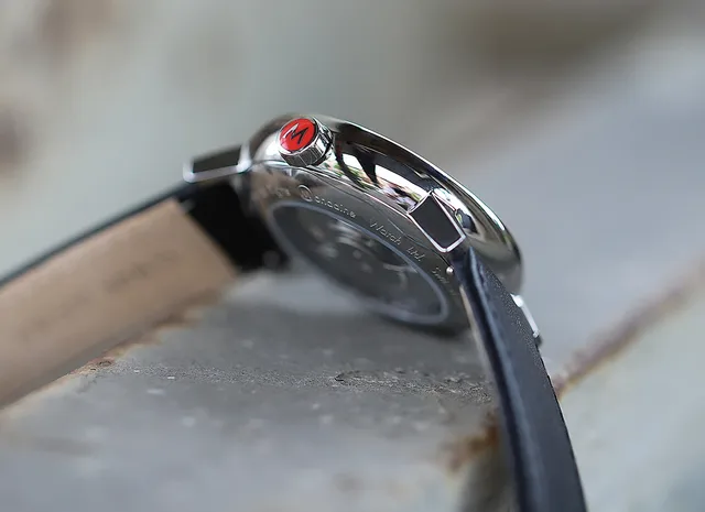 Mondaine_evo2_Automatic_side_1000