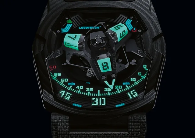 Urwerk_UR-220_FI