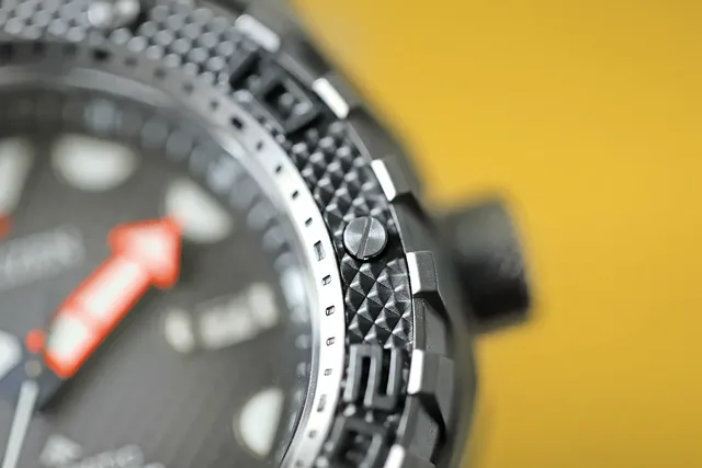 Citizen_Promaster_Diver_200M_bezel_1000