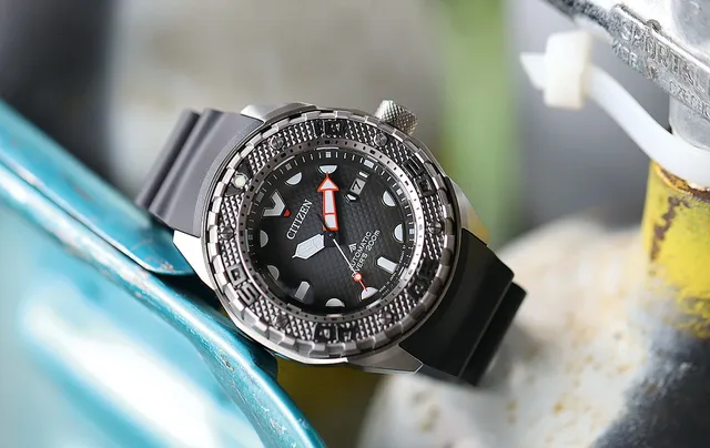 Citizen_Promaster_Diver_200M_reclining_1000