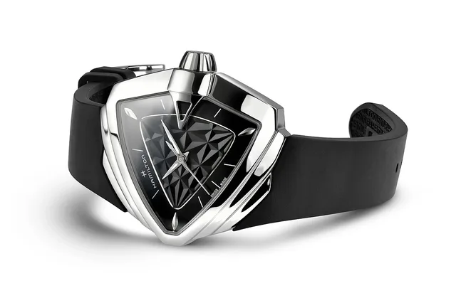 Hamilton_Ventura_S_Quartz_black_reclining_1000