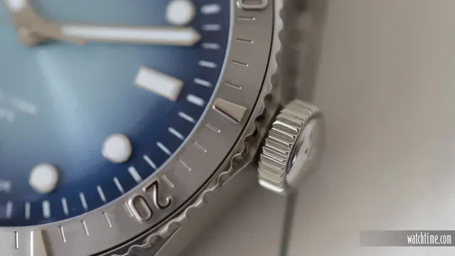 Oris_Divers_Sixty_Five_Chronos_Edition_Bezel_2022